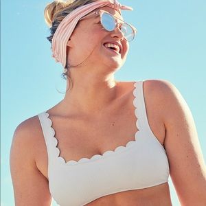 NWT aerie scallop scoop bikini top L